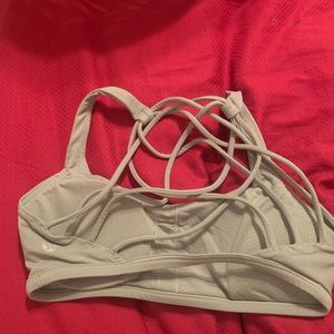 lululemon bra size 4